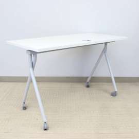 Boss Flip Top Training Table