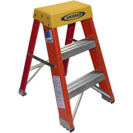 Werner 2 ft. H Fiberglass Step Ladder Type IA 300 lb. capacity