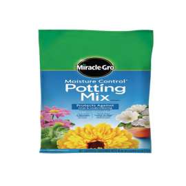 Miracle-Gro Moisture Control Flower and Plant Potting Mix 16 qt