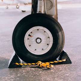 Twin Aircraft Wheel Chocks AC-13 10"L x 5"W x 4-1/2"H with Poly Rope