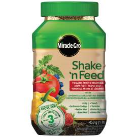 Miracle-Gro Shake 'n Feed 2671306 Tomato/Fruit and Vegetable Plant Food, 453 g, Solid, 10-5-15 N-P-K Ratio