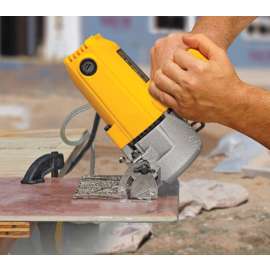 DeWALT DWC860W Tile Saw, 4-3/8 in Blade, 1-3/8 in at 90 deg, 3-1/8 in Max D Cutting
