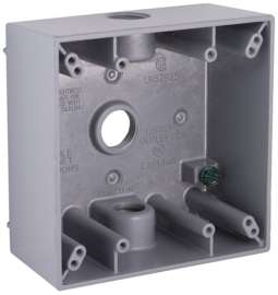 HUBBELL 5333-0 Weatherproof Box, 3 -Outlet, 1 -Gang, Aluminum, Gray, Powder-Coated
