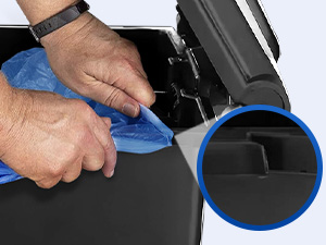 Built-in bag hooks keep trash bag securely in place